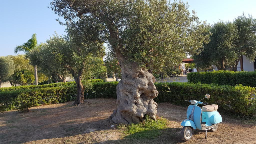 Agriturismo Villa Tommaso Torre dell'Orso Exteriör bild